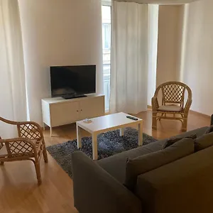 ravissant-appartement-t3-hypercentre-de-mazamet.midi-pyreneeshotels.com/